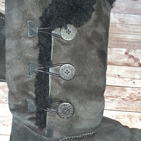 Ugg Australia Black Button Closure Boots - Picture 5 of 7